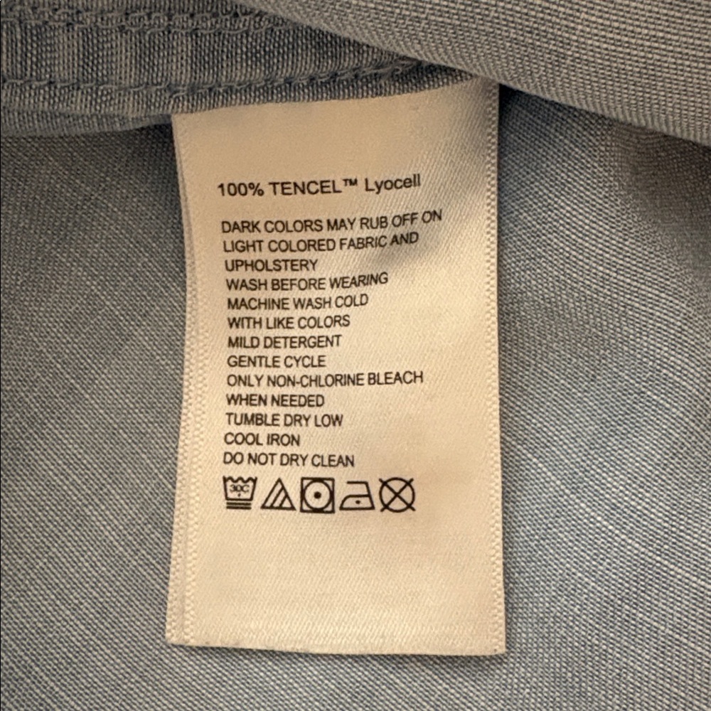Tommy Bahama Light Blue Chambray Tencel Button Down Shirt XXS $118 - Picture 3 of 6